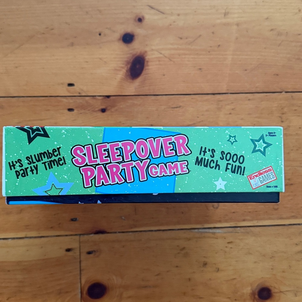 Sleepover Party Game in a Box 200 different stunts performances activities - Picture 3 of 10